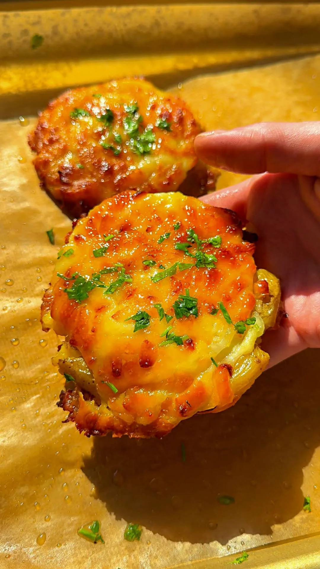 cheesy-smashed-potato-and-onion-bites