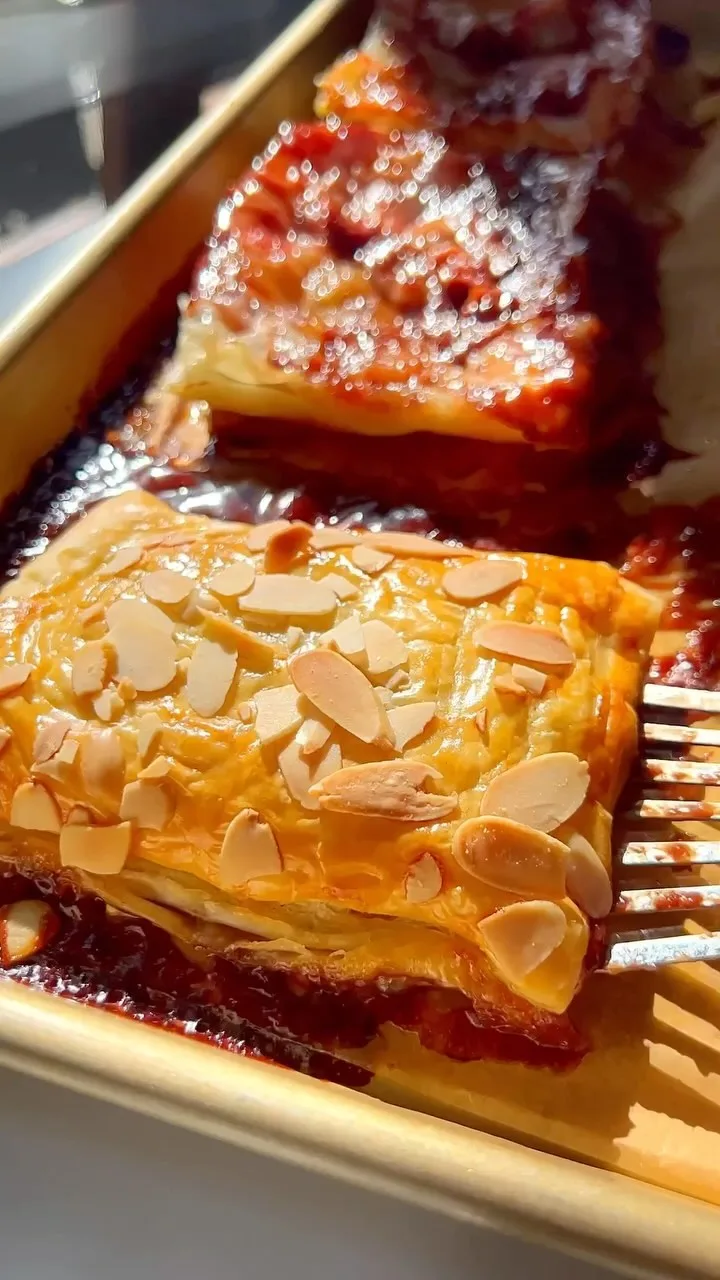 strawberry-and-chocolate-turnovers