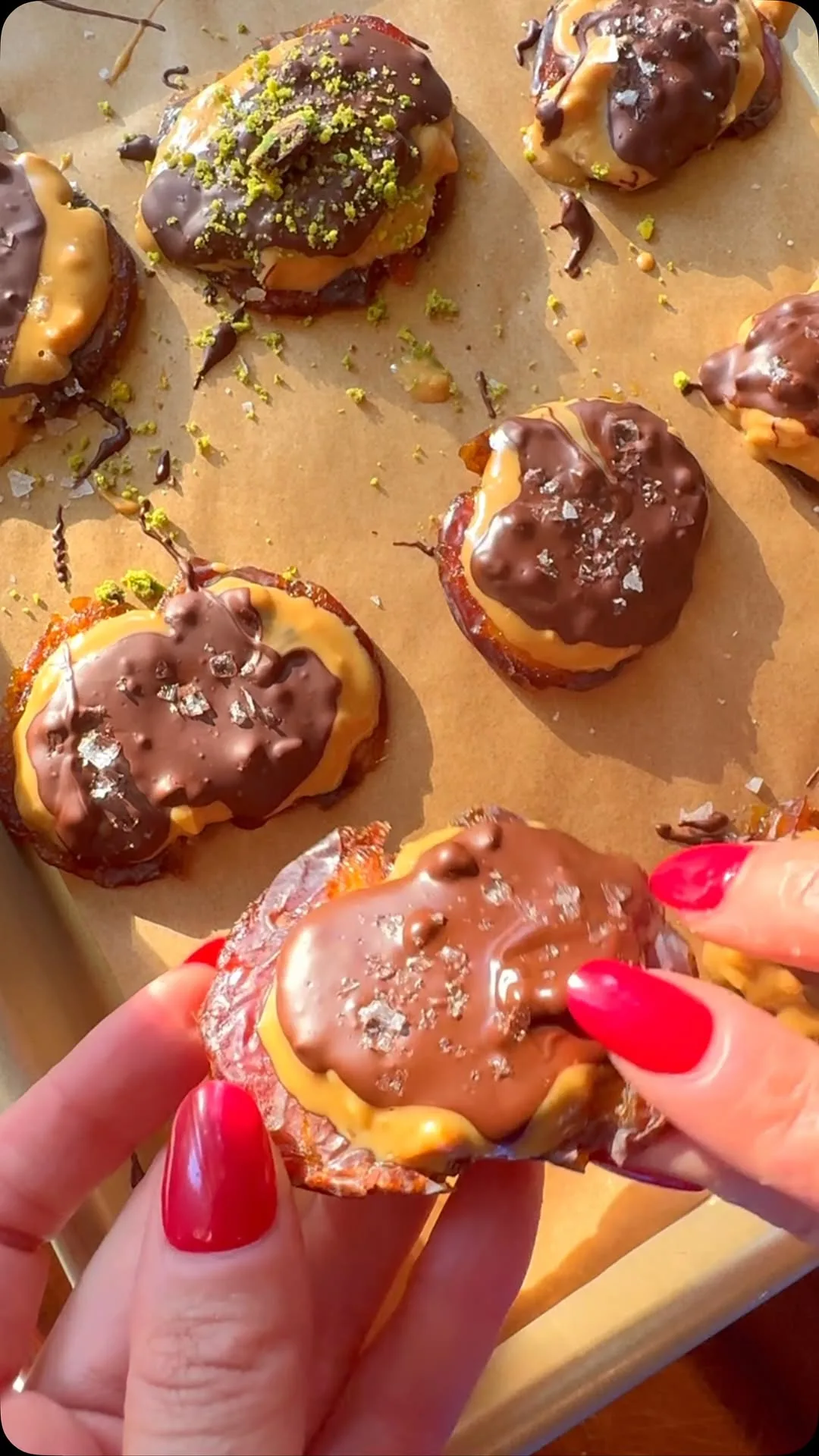 smashed-snicker-dates