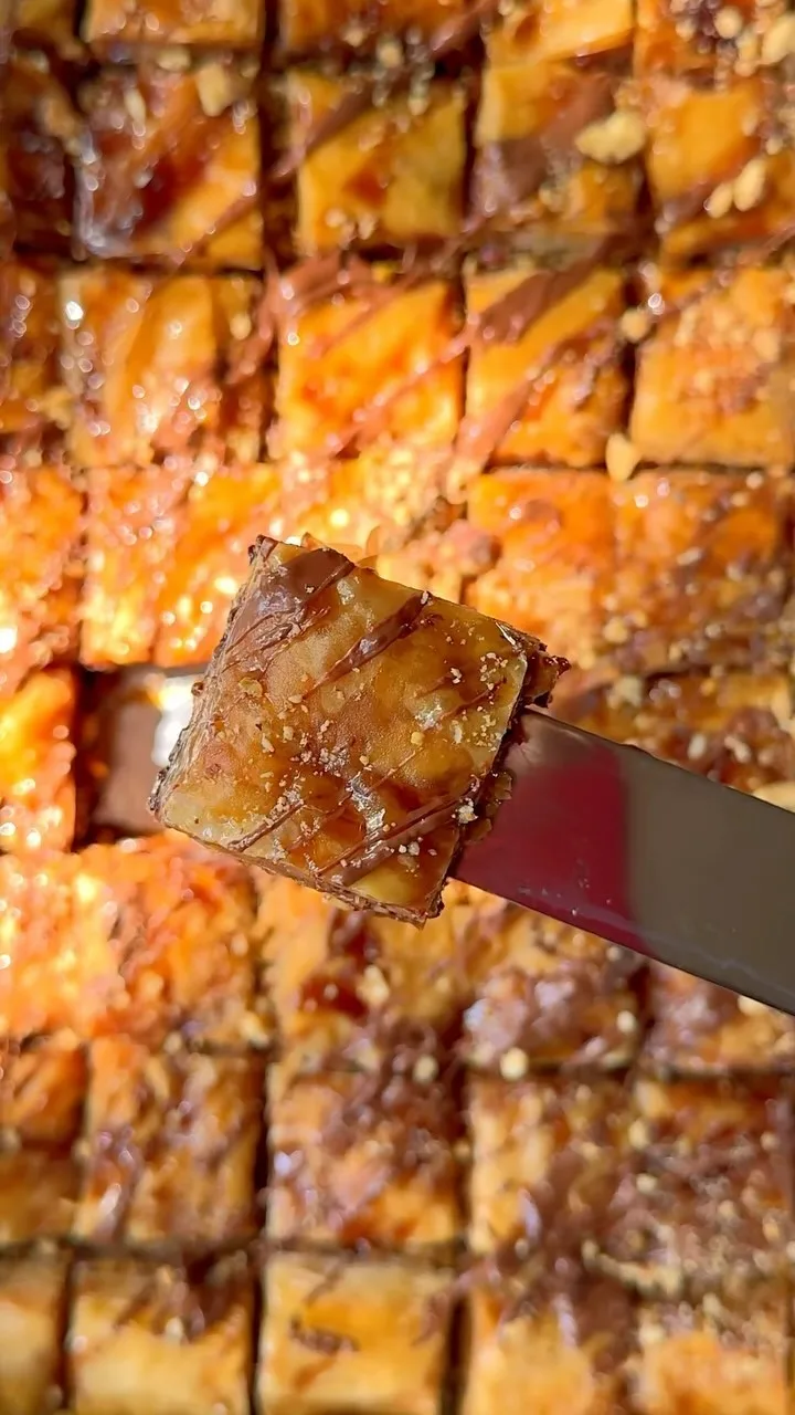 double-layered-chocolate-baklawa