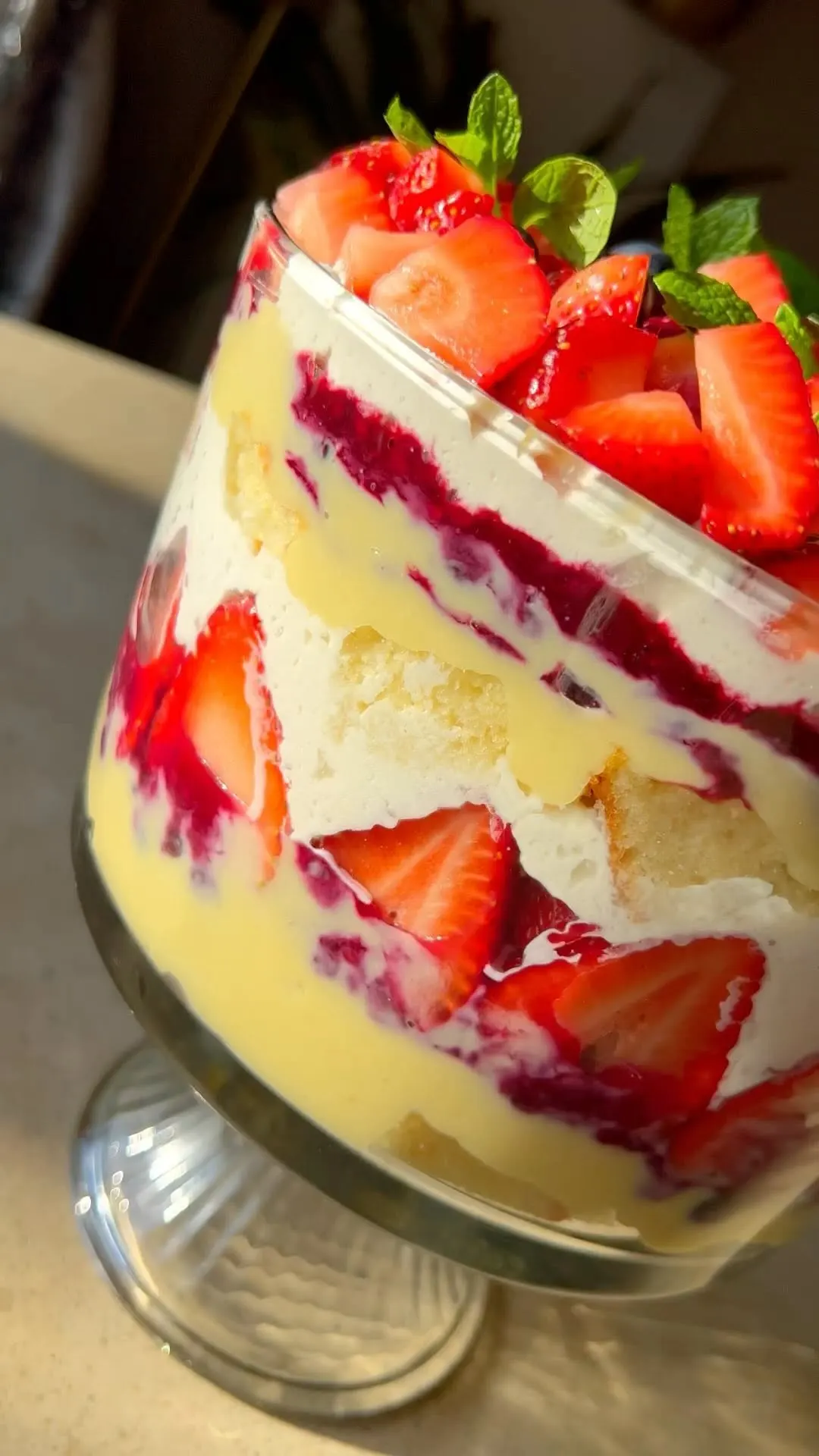 berry-trifle