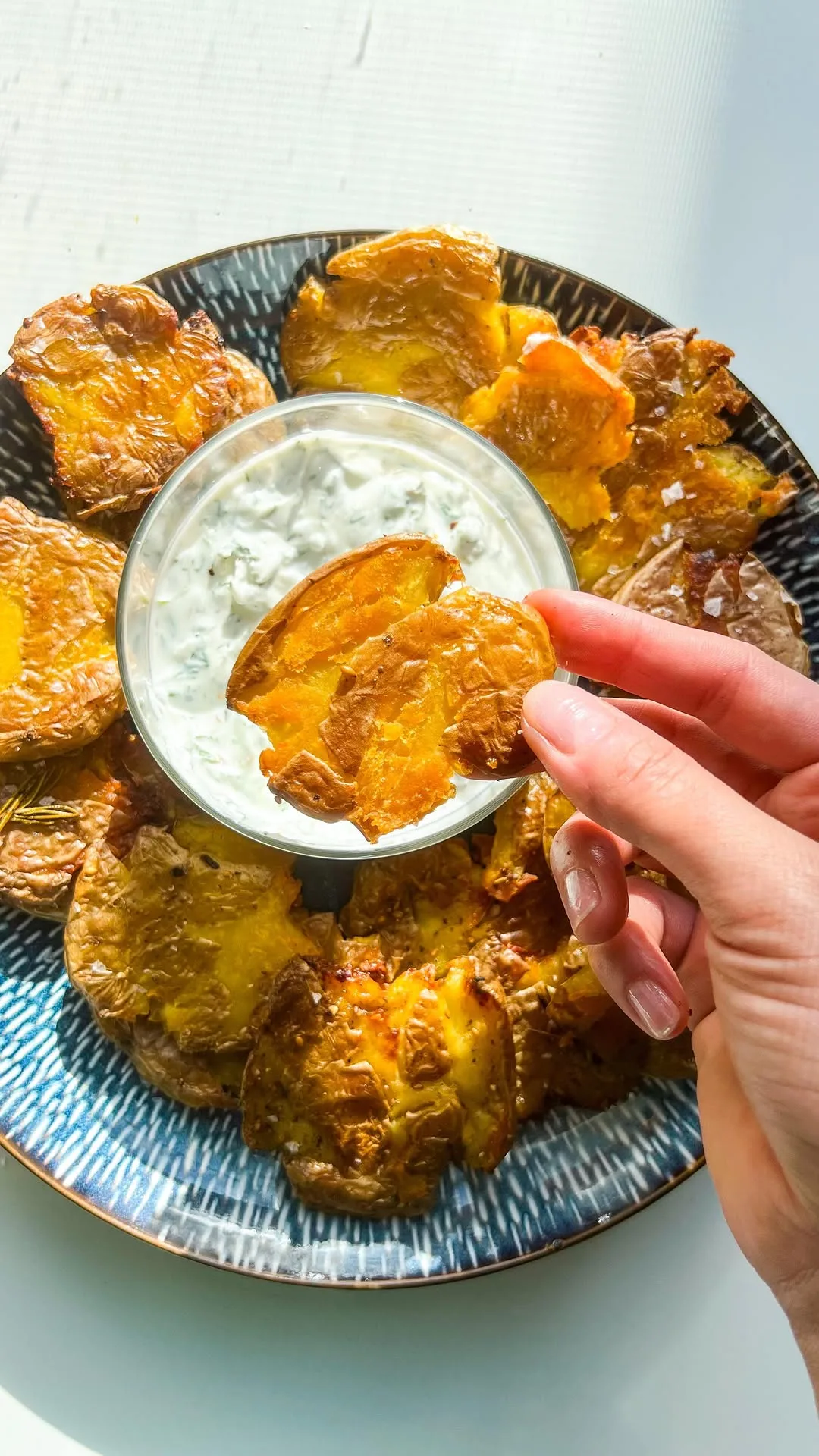 smashed-potato-chips-with-zaatar-butter-and-mint-yogurt-dip