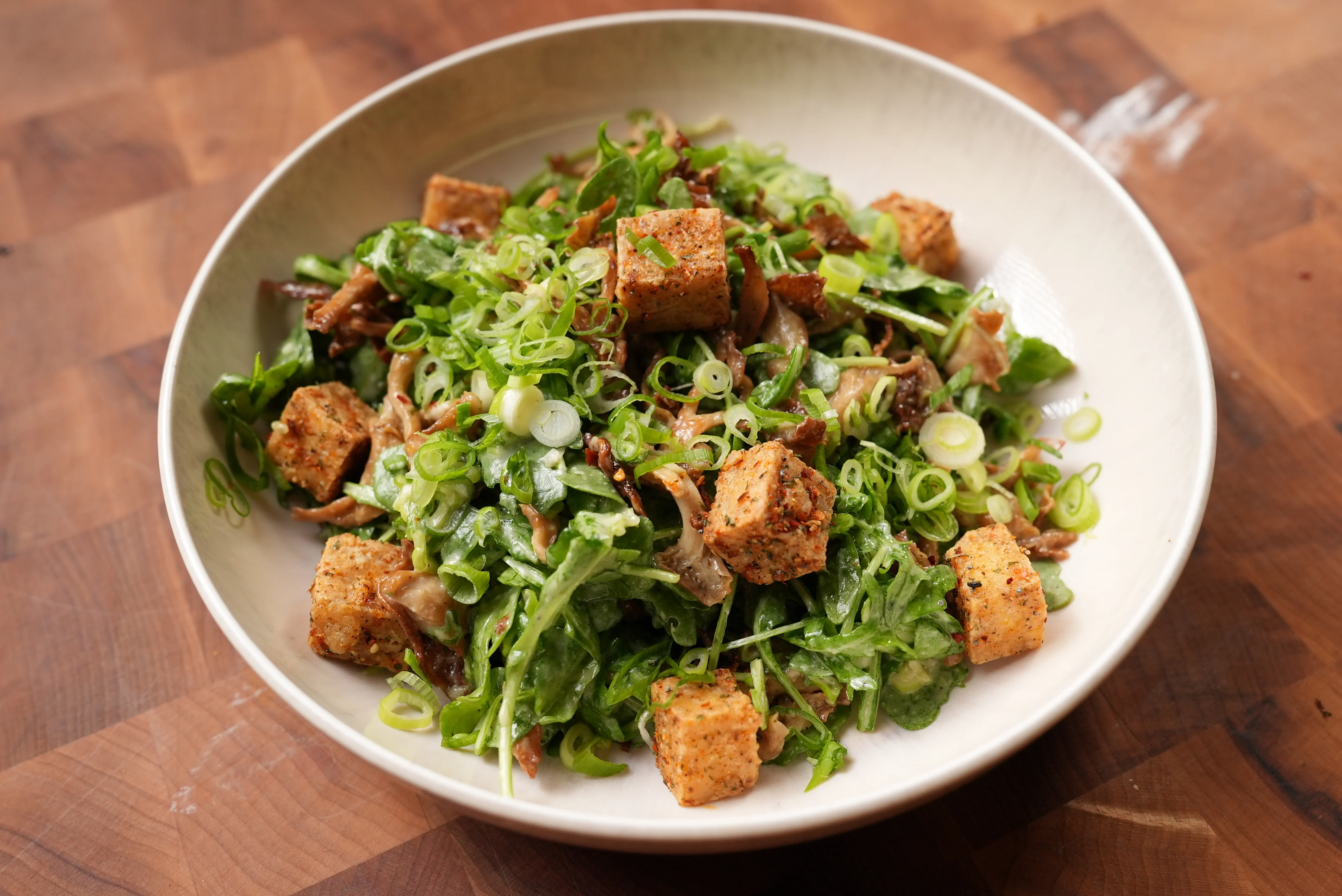 warm-mushroom-salad-with-tofu-croutons
