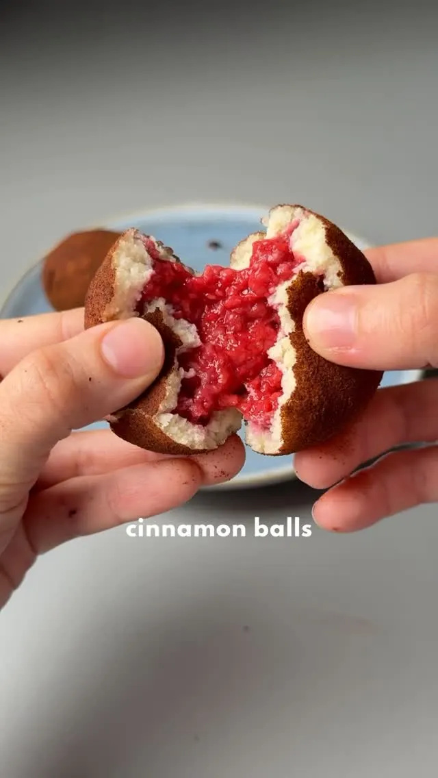 stuffed-cinnamon-balls