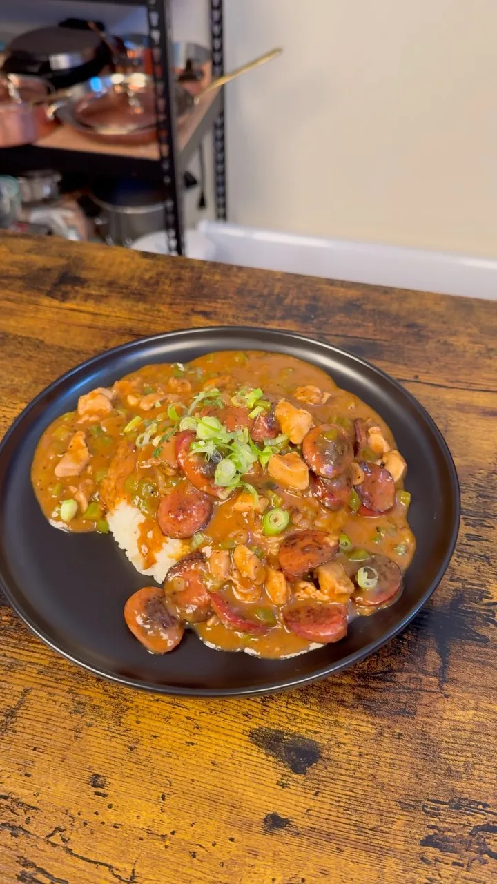 cajun-chicken-and-gravy-over-rice