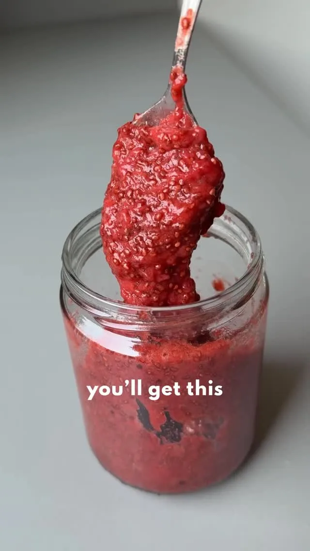 2-ingredient-strawberry-jam