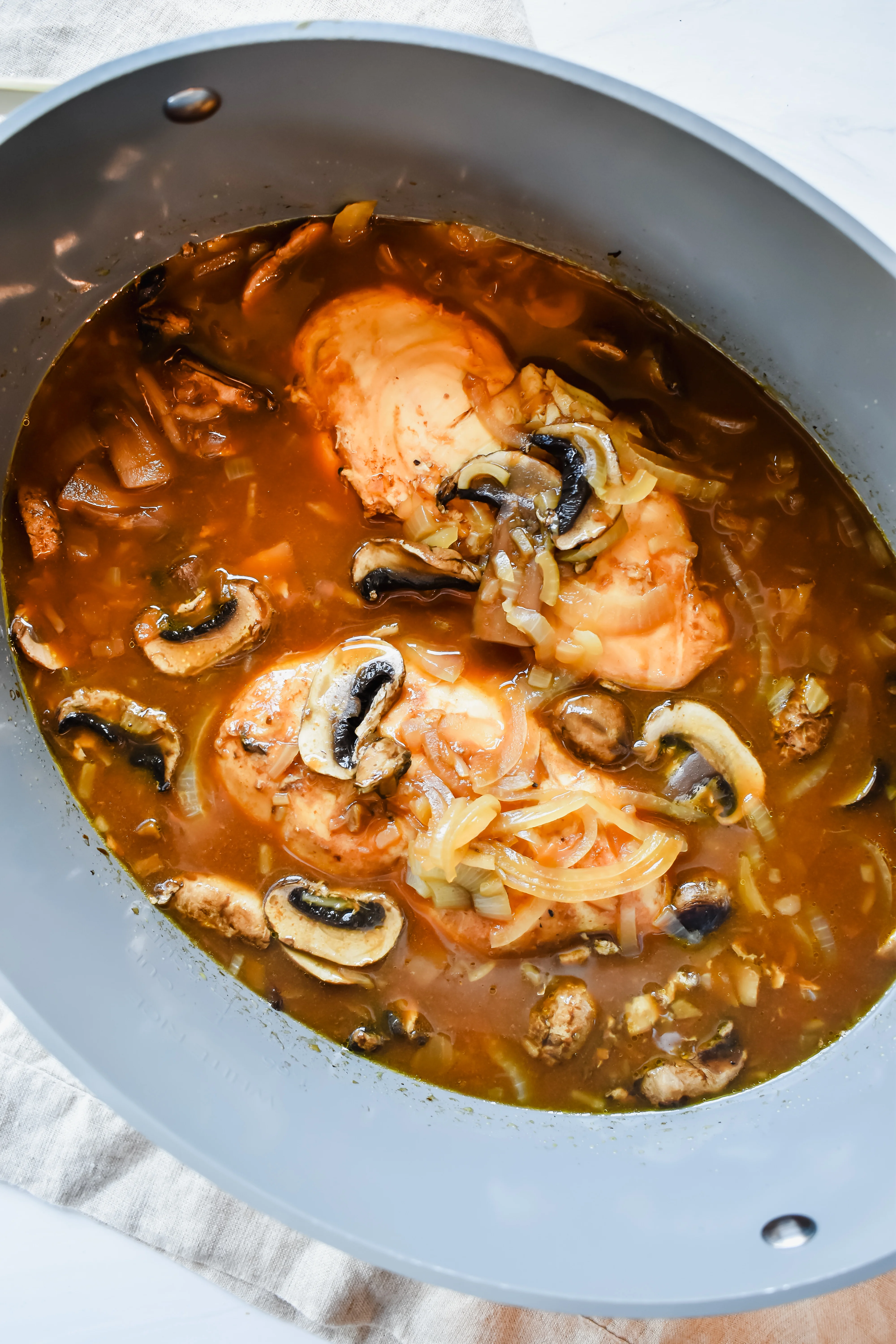 slow-cooker-french-onion-chicken