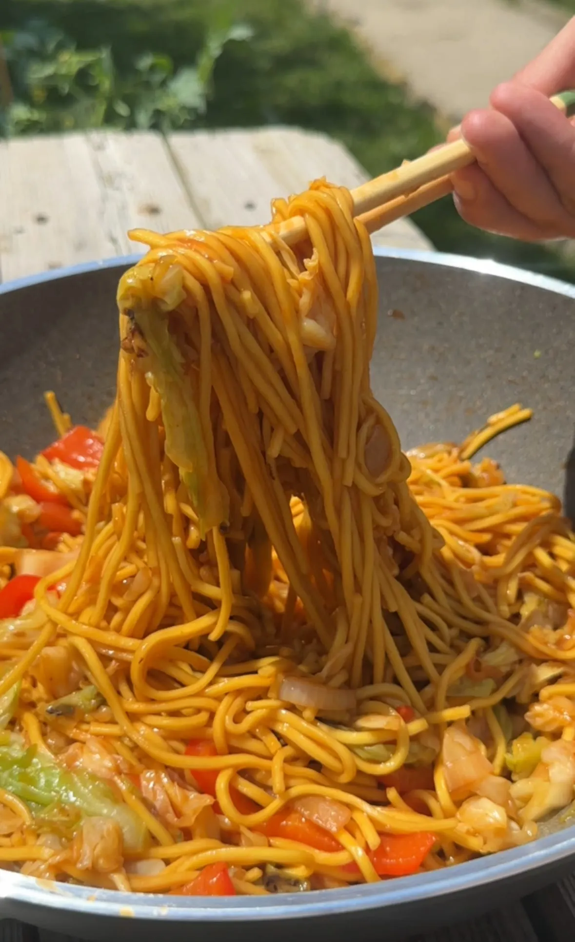 dollar2-hakka-cabbage-ketchup-noodles-(yes-ketchup)