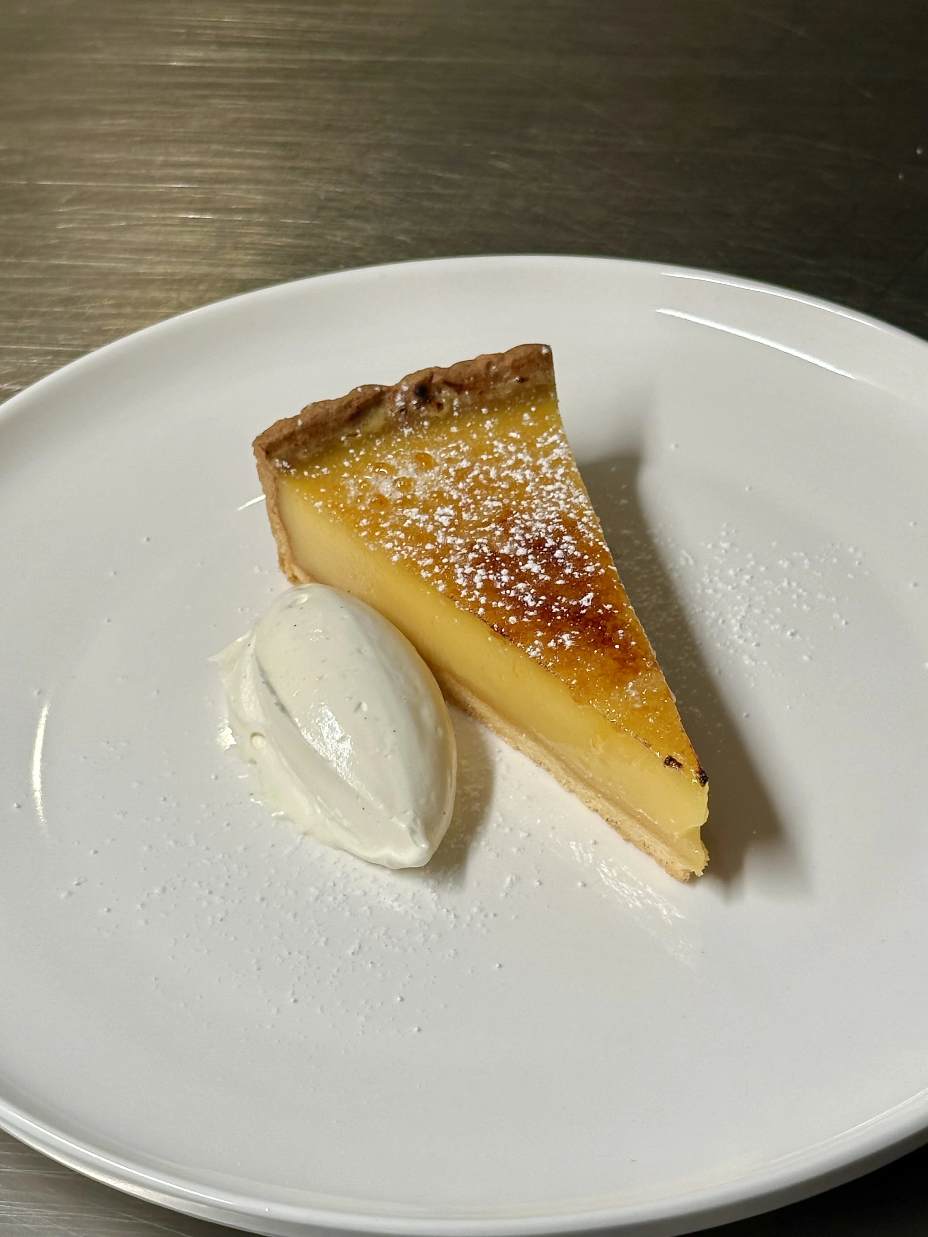 delicate-earl-grey-lemon-tart