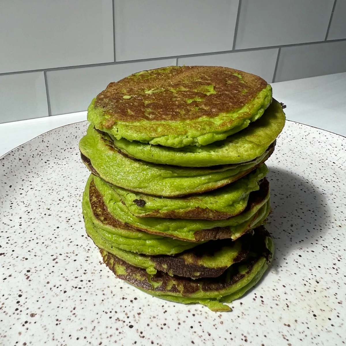 gluten-free-spinach-banana-pancakes