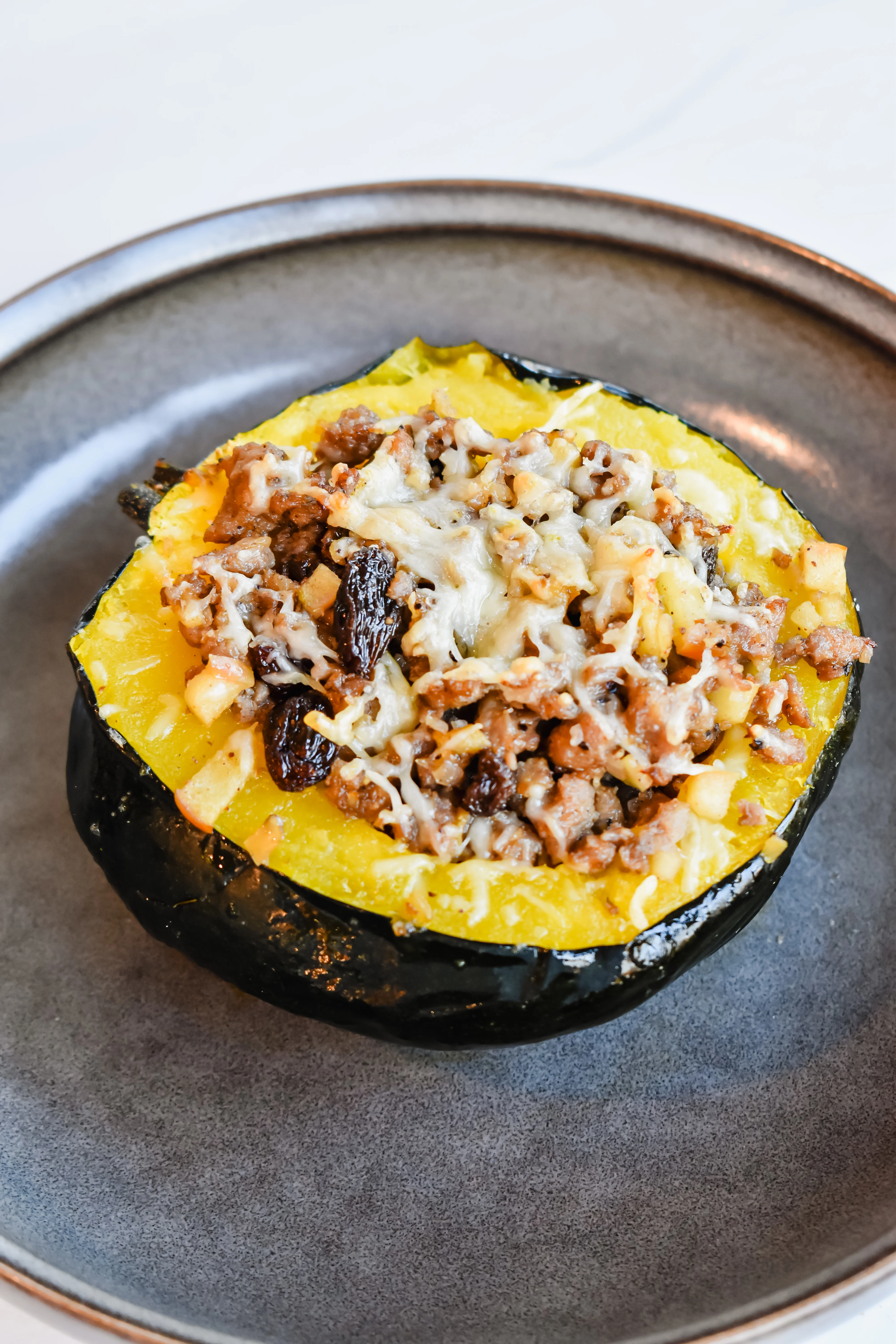 stuffed-acorn-squash-with-sausage-and-apples