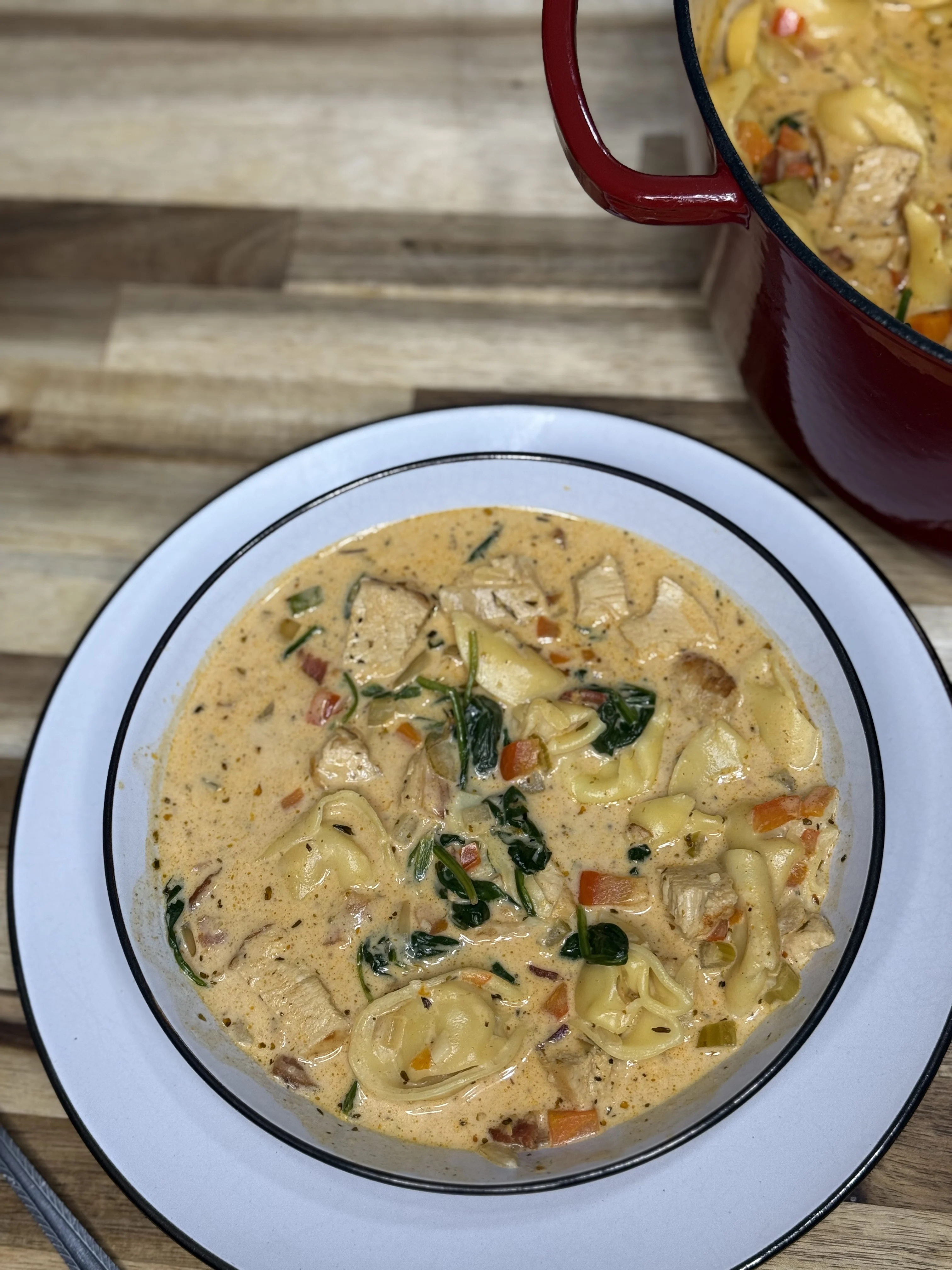 creamy-chicken-tortellini-soup