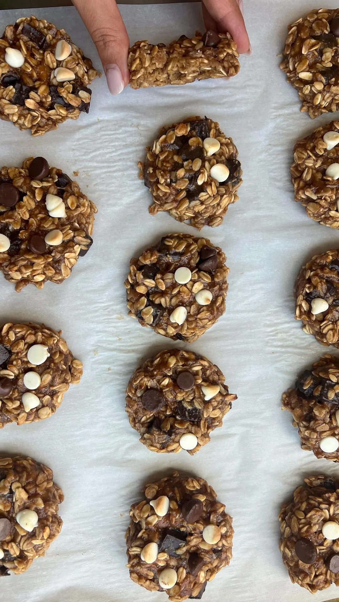 peanut-butter-oatmeal-cookies