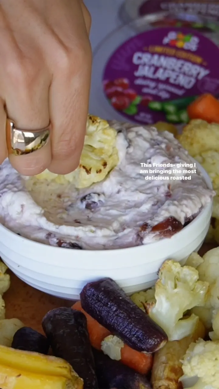 roasted-vegetable-tray-with-cranberry-jalapeno-dip