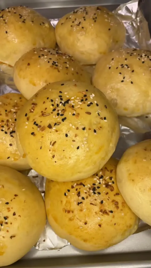 sourdough-discard-hamburger-buns