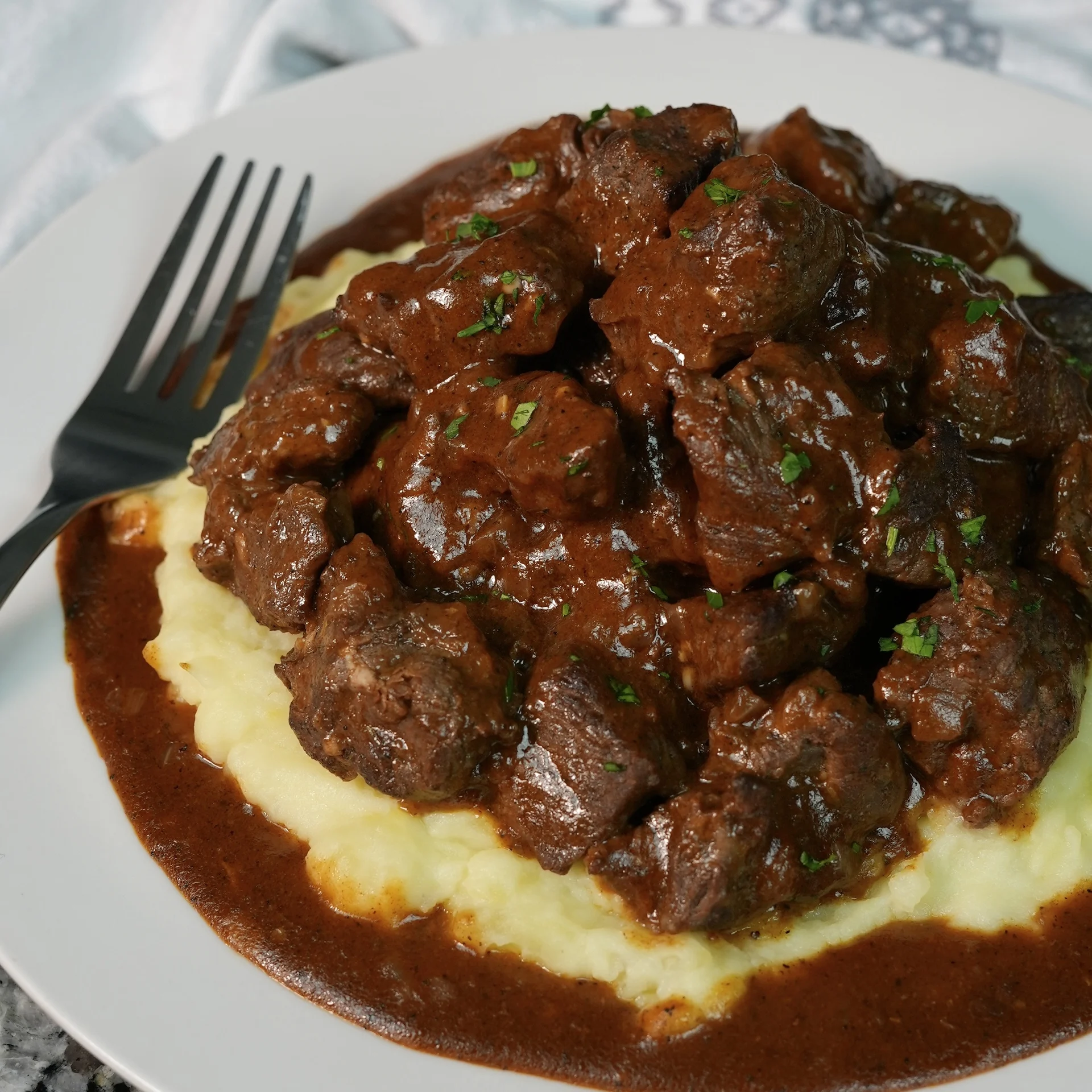 slow-cooked-beef-tips-and-gravy