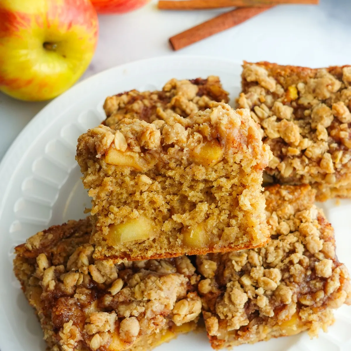 apple-breakfast-cake