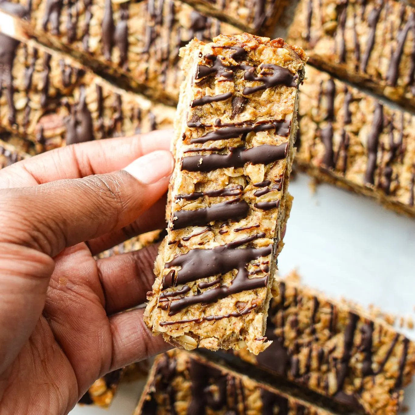 chocolate-peanut-butter-granola-bars
