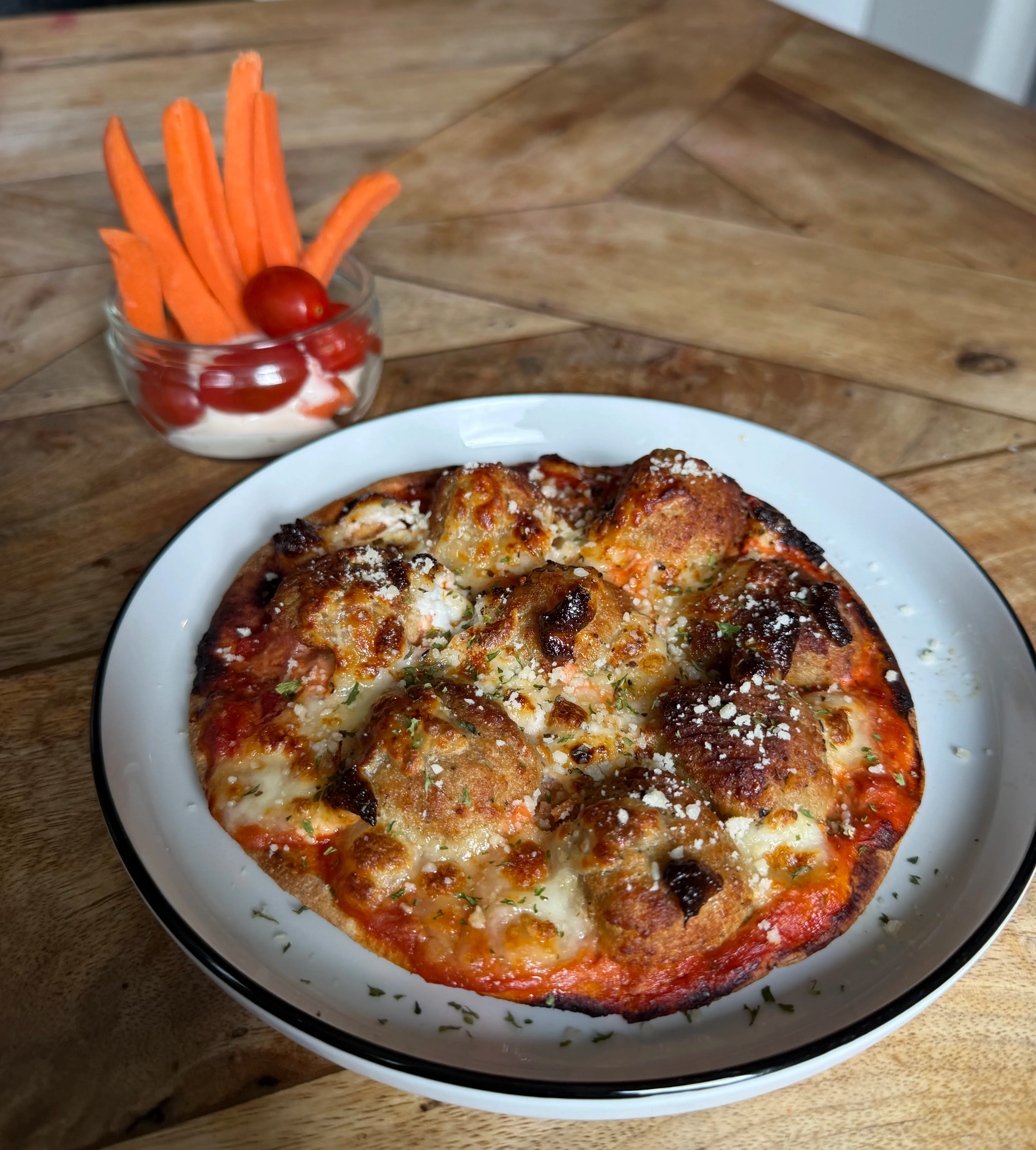 fit-girl-vodka-pizza