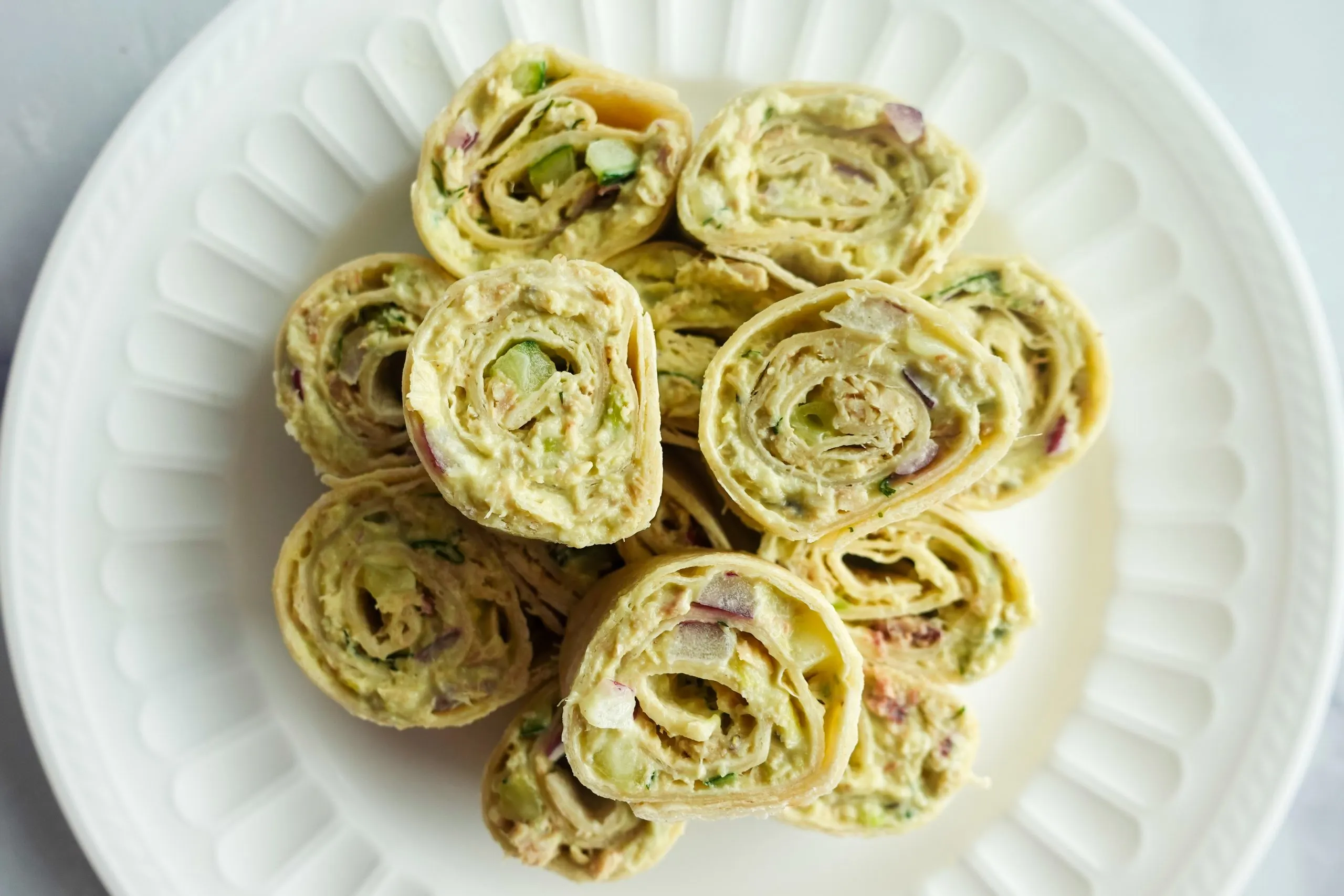 avocado-tuna-salad-pinwheels