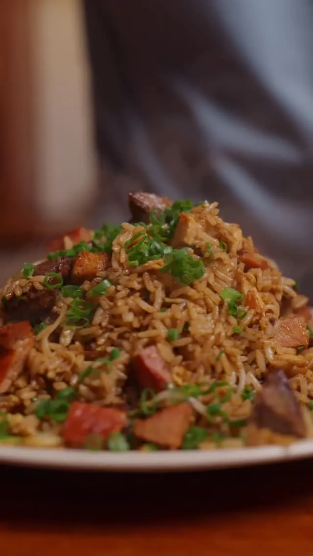 arroz-chaufa-carnivoro-express-(pollo-res-y-cerdo)-carnivore-express-fried-rice-(chicken-beef-and-pork)