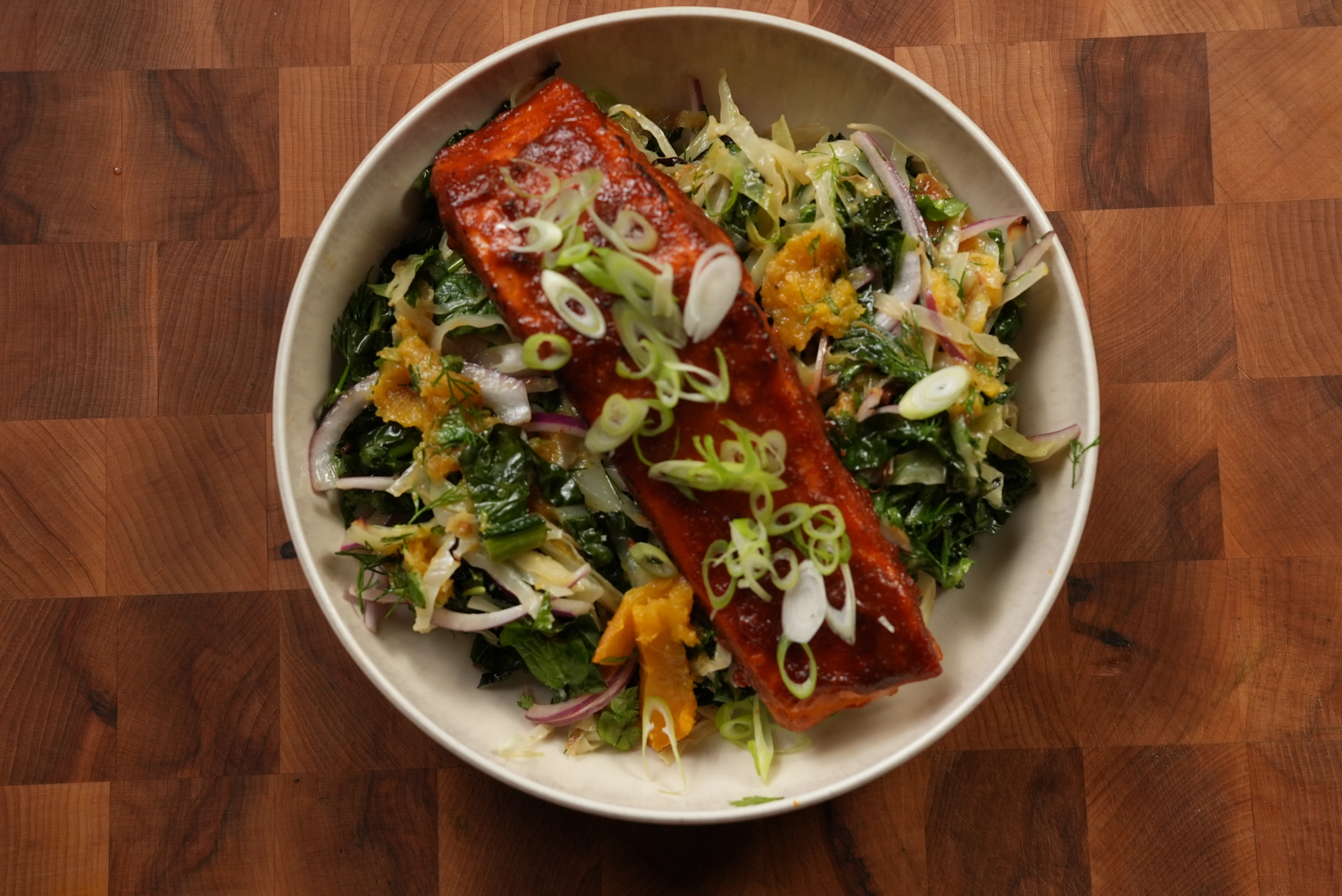 sheetpan-miso-harissa-salmon-salad