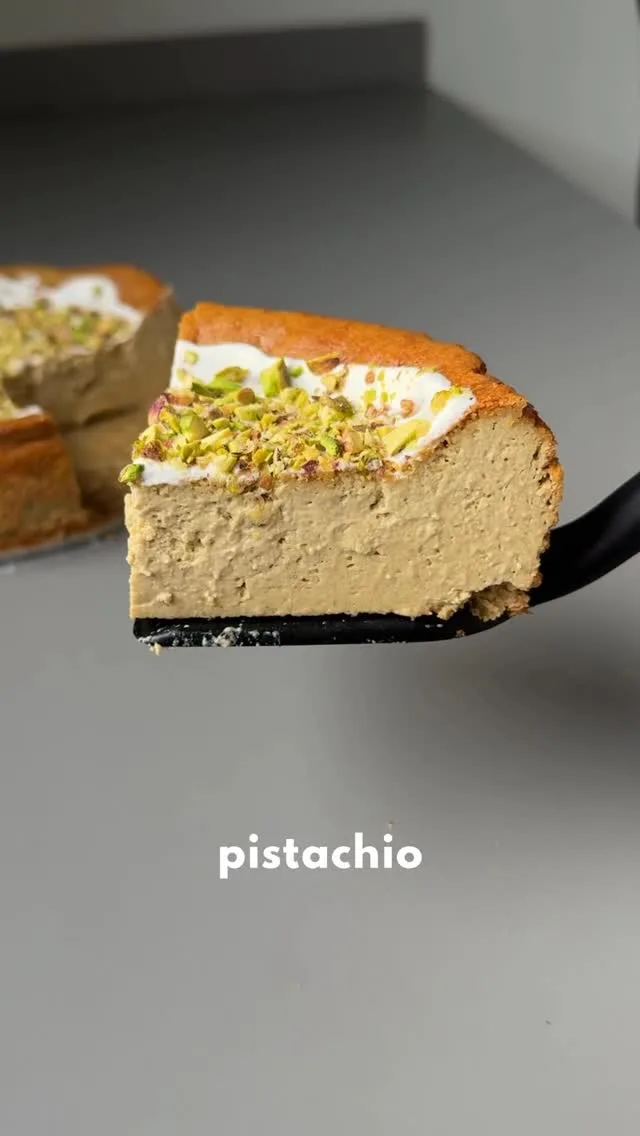 pistachio-cheesecake