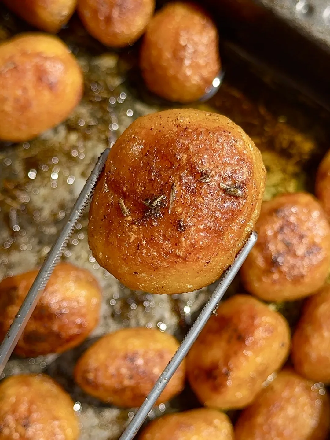 crispy-oven-roasted-baby-potatoes