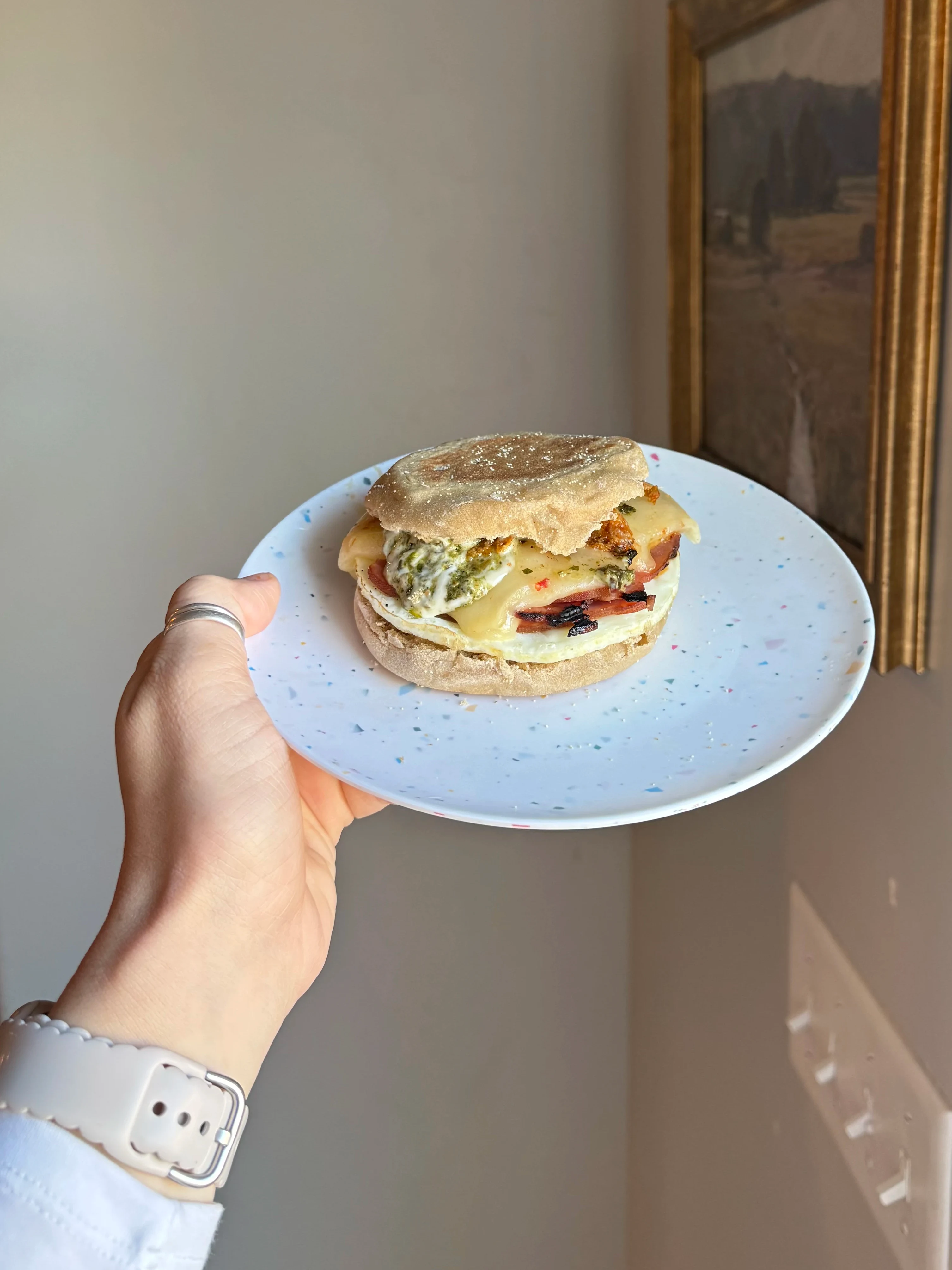 pesto-ham-cheese-breakfast-sandwich