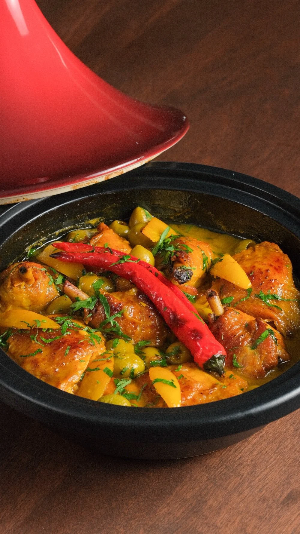 tajine-de-poulet-aux-olives-et-au-citron-confit