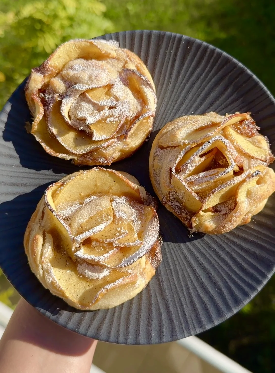 puff-pastry-apple-roses
