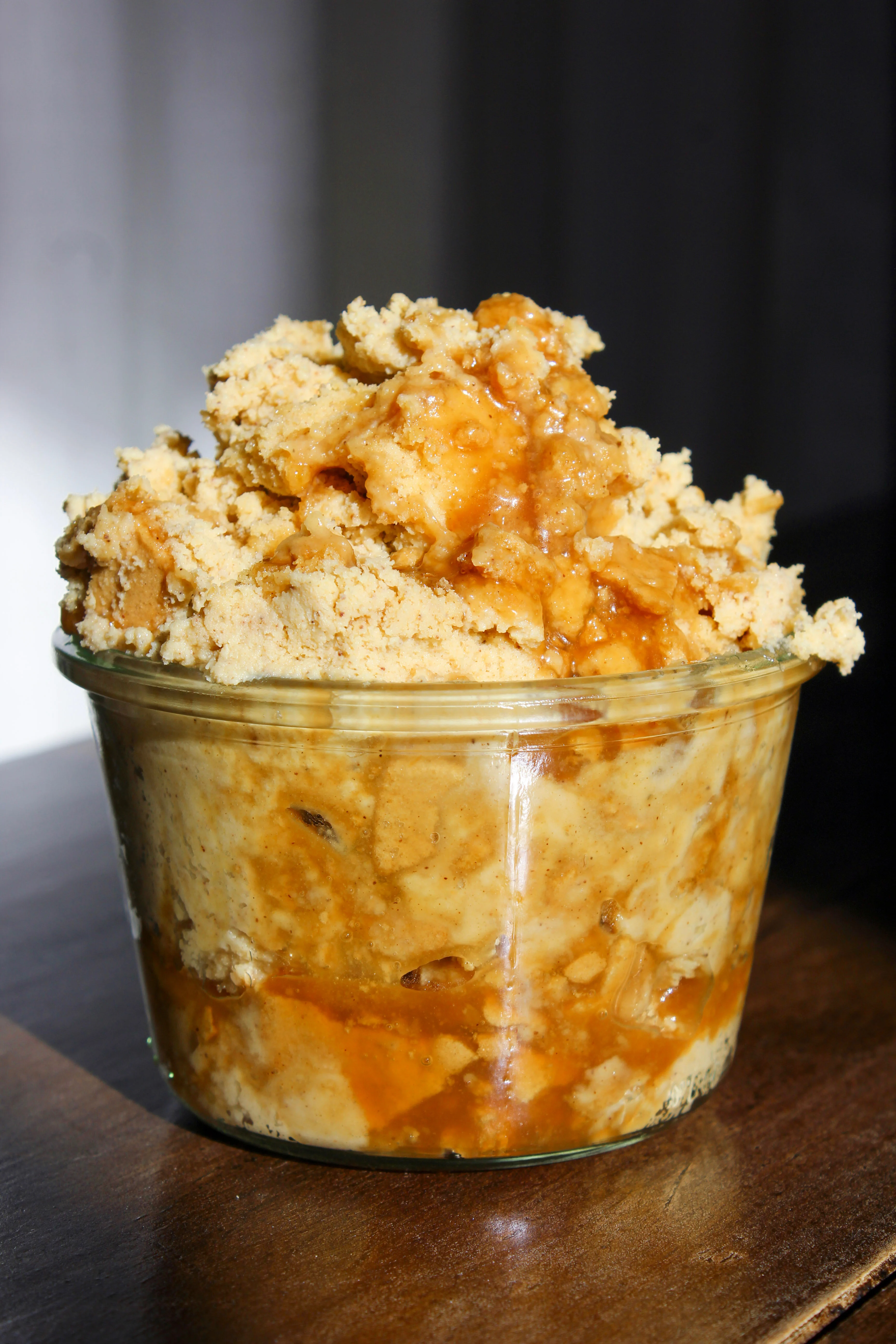 scoopable-pumpkin-chai-cheesecake