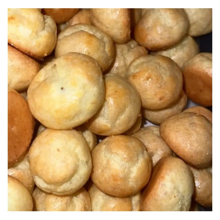 cheese-puffs-or-bouchees-au-fromage-(gougeres)