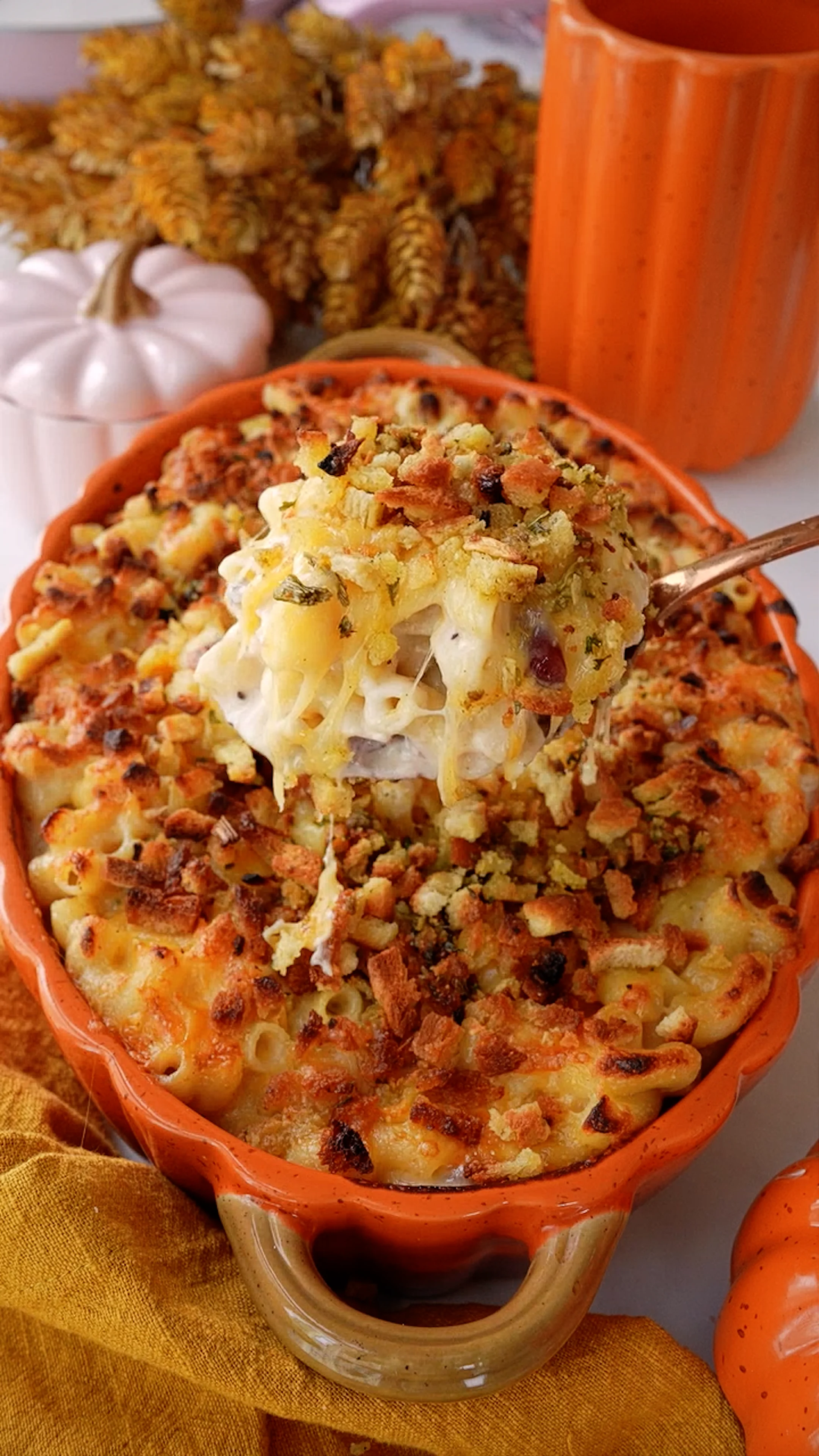 cranberry-brie-mac-and-cheese-bake