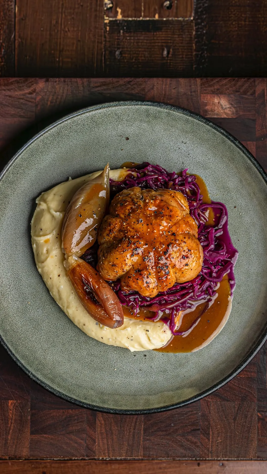 sausage-stuffed-chicken-legs