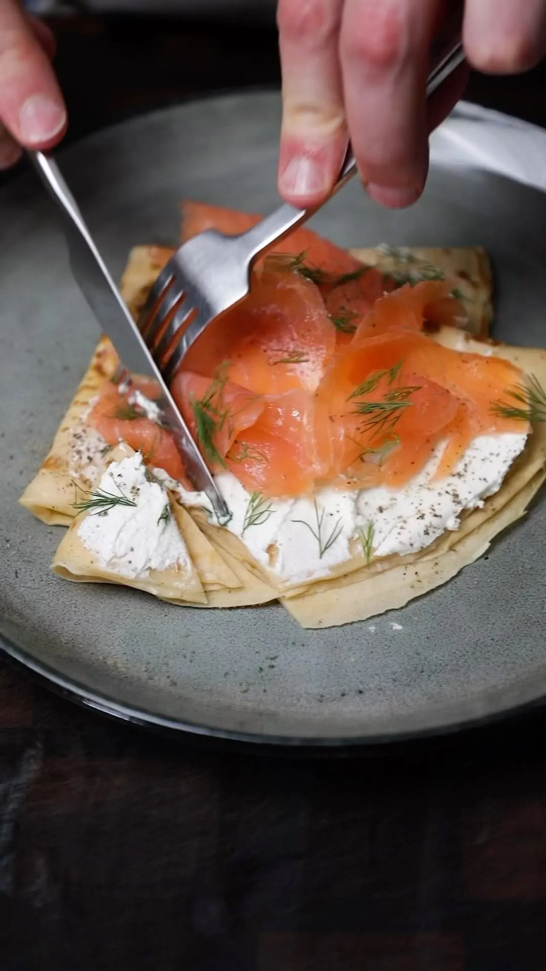 english-pancakes-with-cinnamon-banana-and-cream-cheese-and-salmon-variations