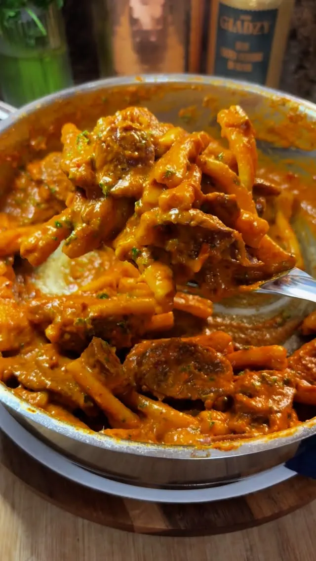 creamy-roasted-red-pepper-pasta