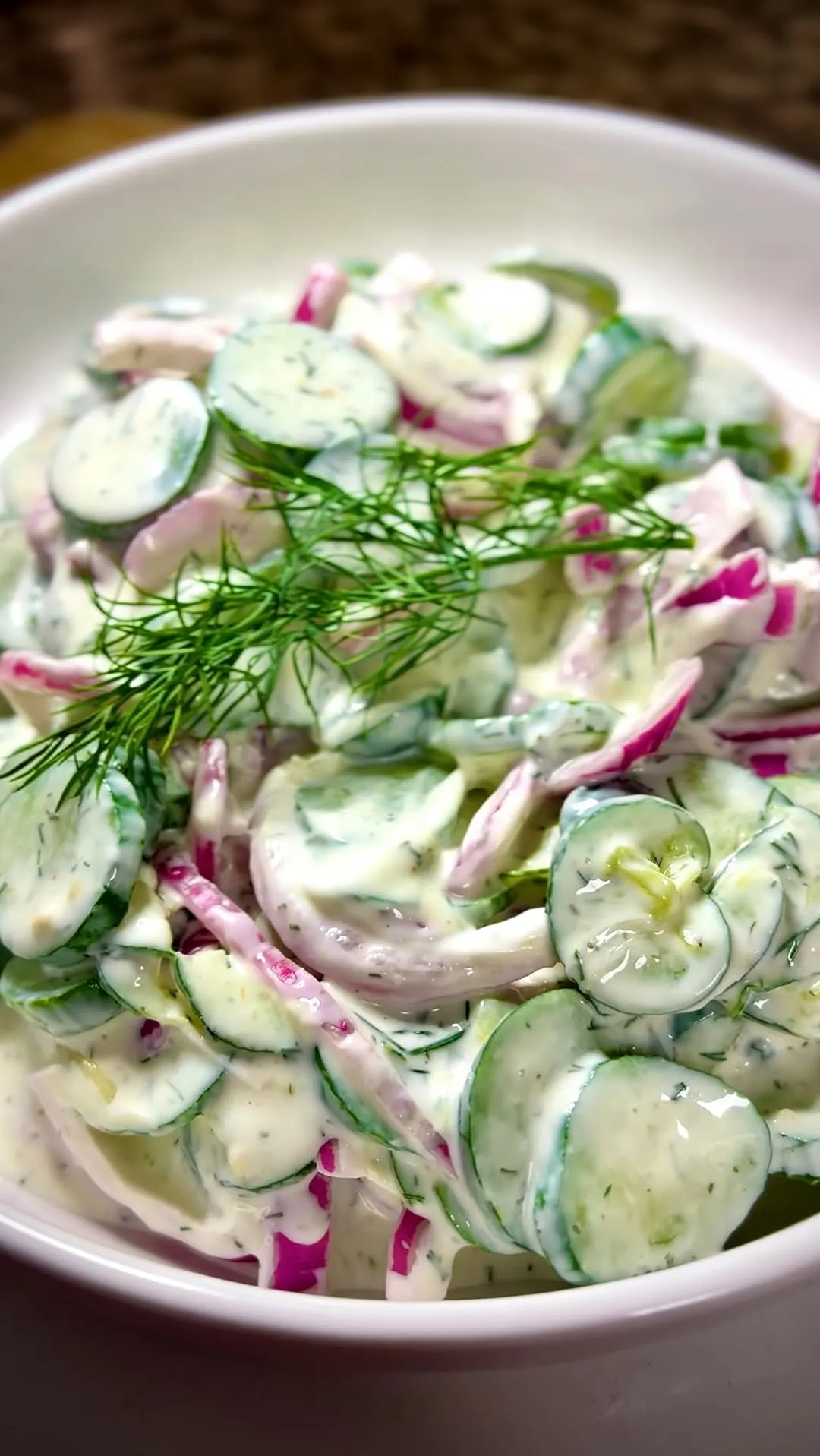 creamy-cucumber-salad-(mizeria)