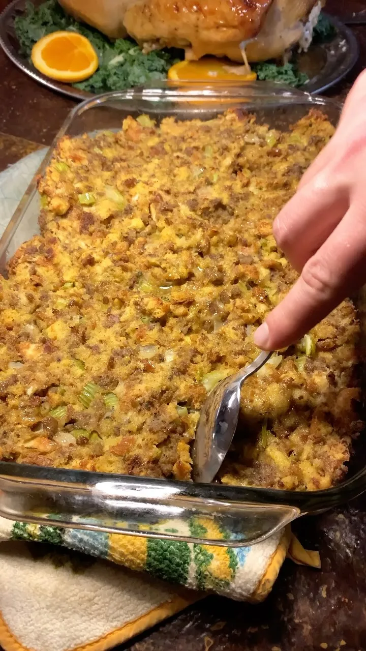 sausage-and-sage-cornbread-stuffing