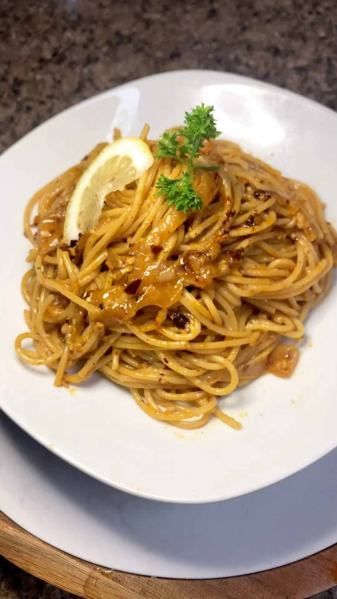 caramelized-onion-pasta-with-chili-oil