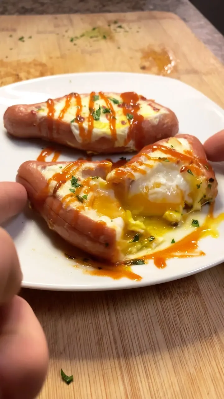 viral-breakfast-sausage-and-egg