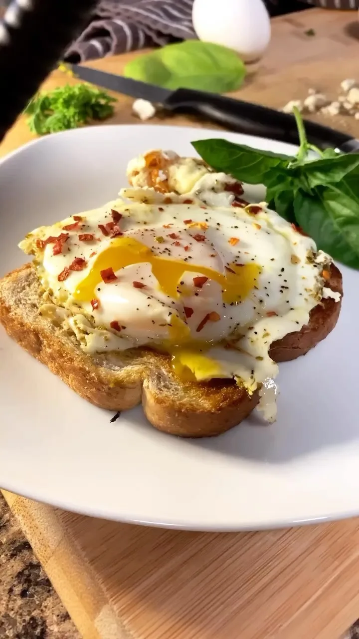 pesto-and-feta-fried-eggs