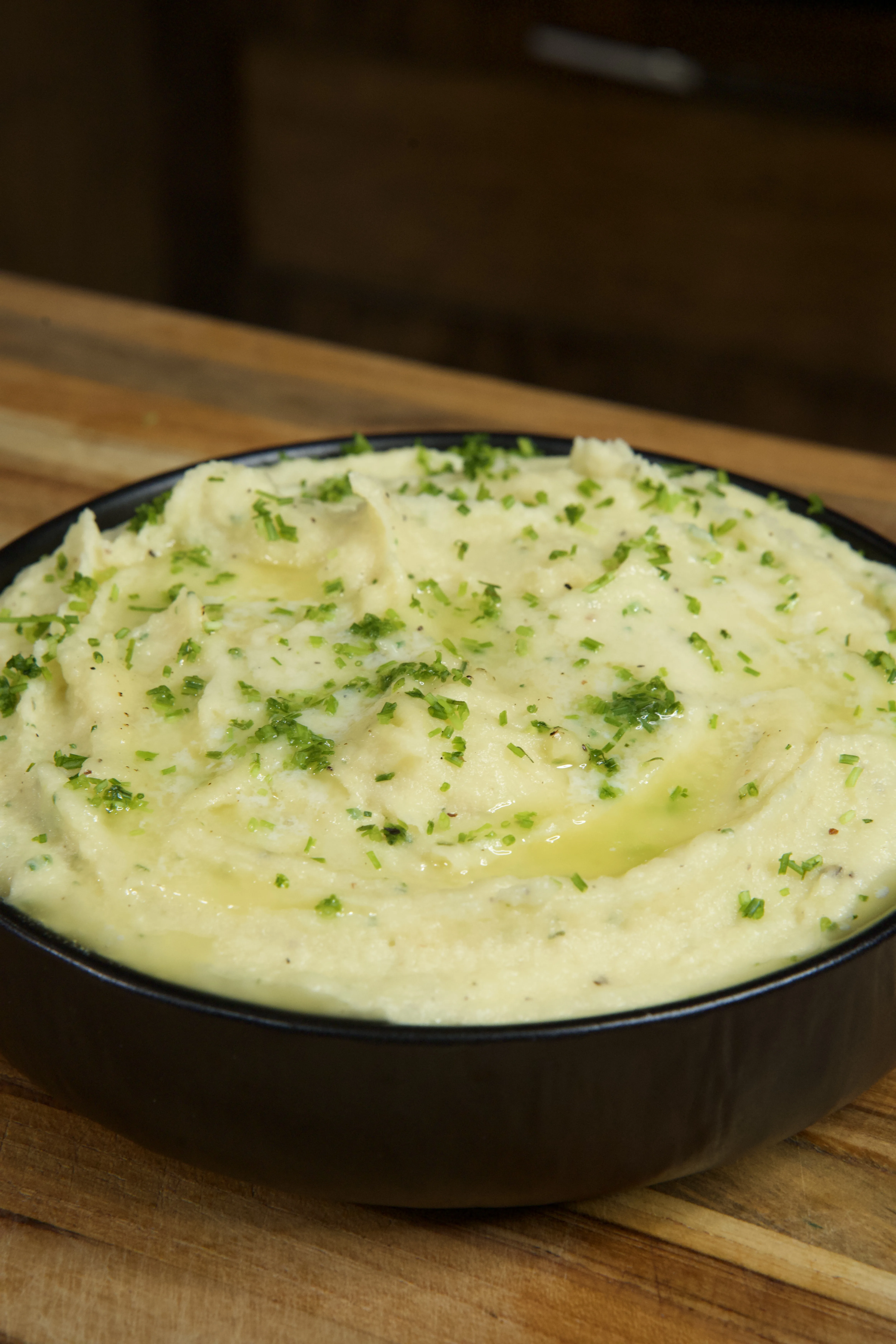 fluffy-garlic-mashed-potatoes
