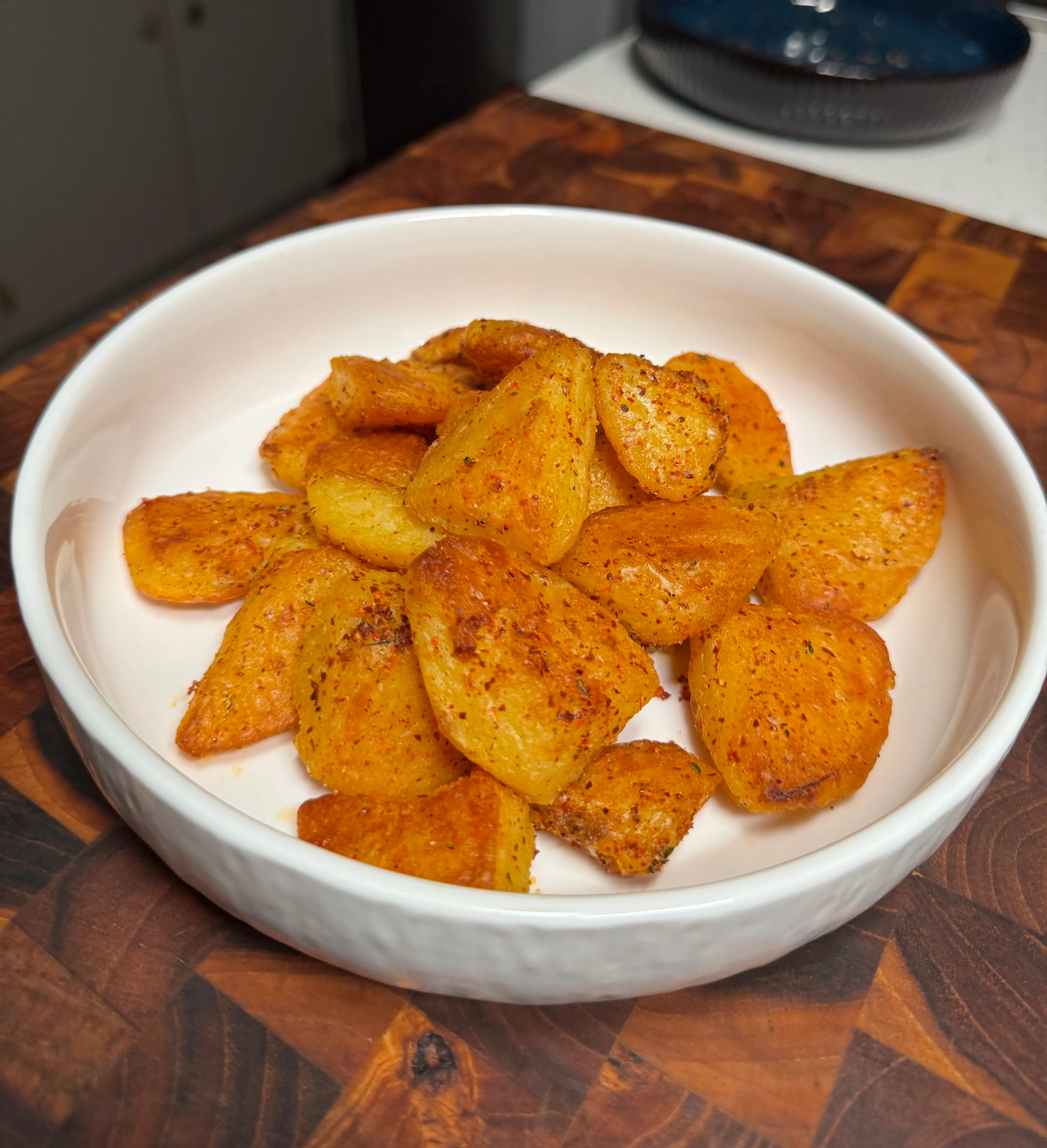 crispy-roast-potatoes-with-rosemary-infused-tallow-and-rosemary-aleppo-dust