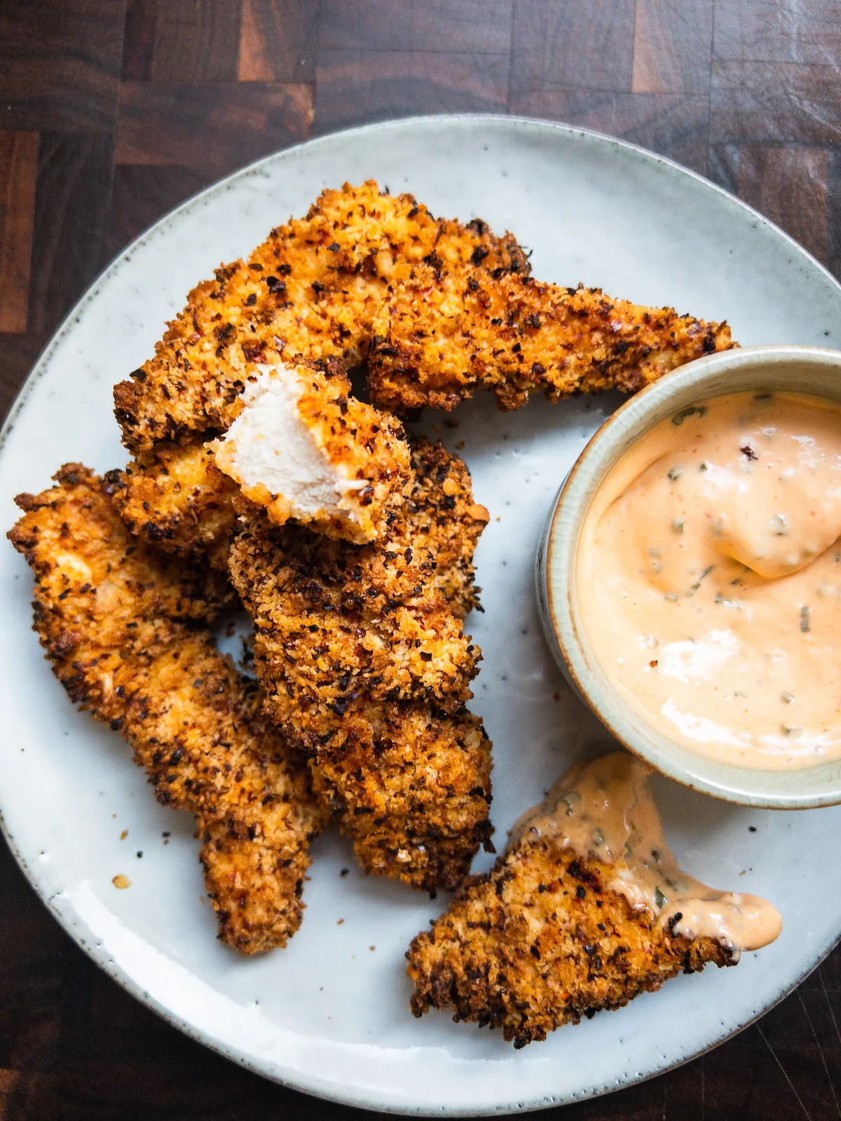 air-fryer-chicken-strips-with-sriracha-mayo