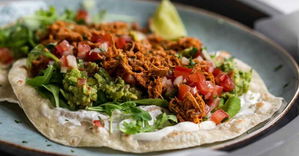 slow-cooked-chipotle-chicken-tacos