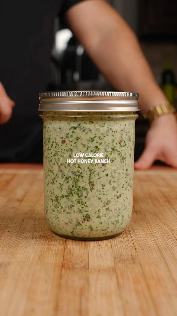 low-calorie-hot-honey-ranch