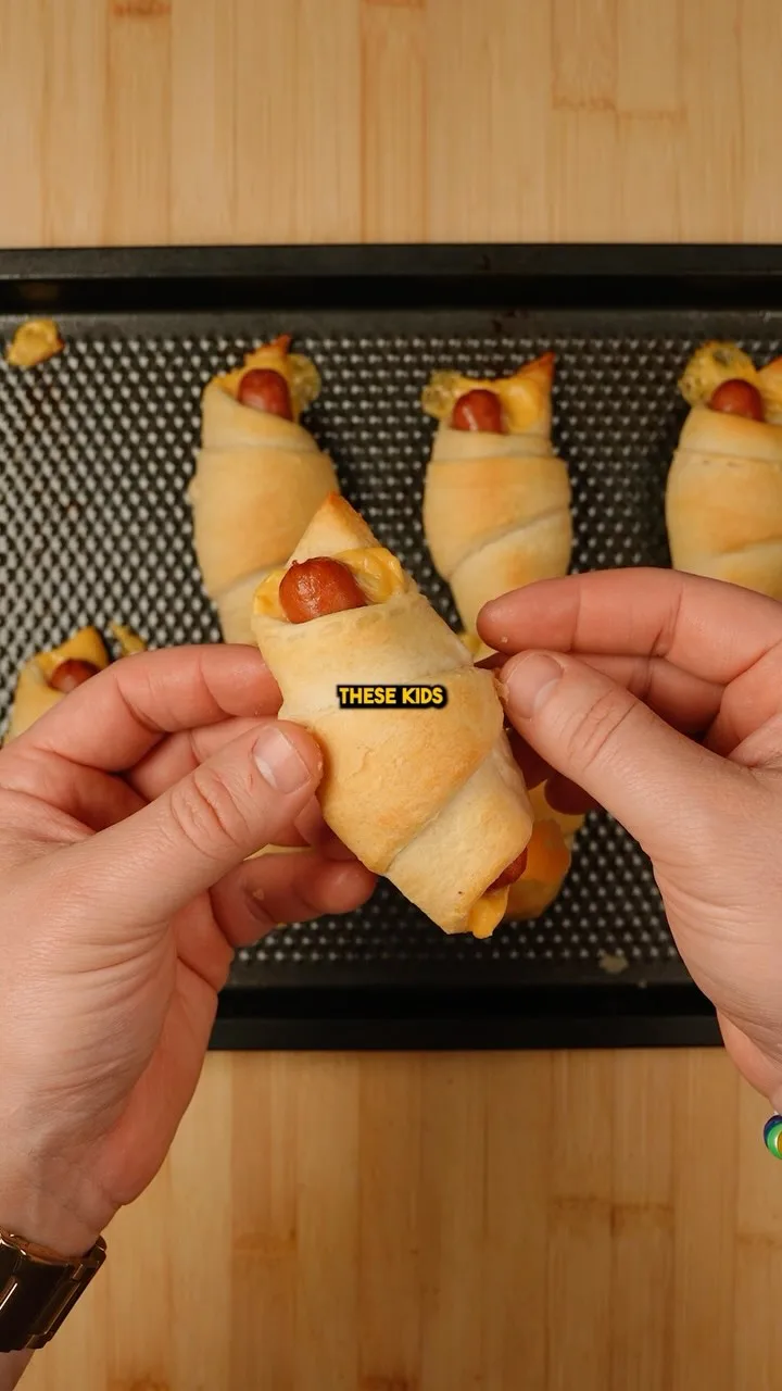 lunchtime-madness-part-7-pigs-in-a-blanket