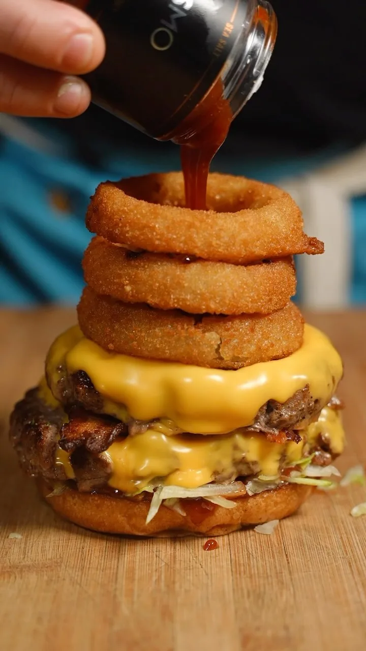 bbq-bacon-onion-ring-burger