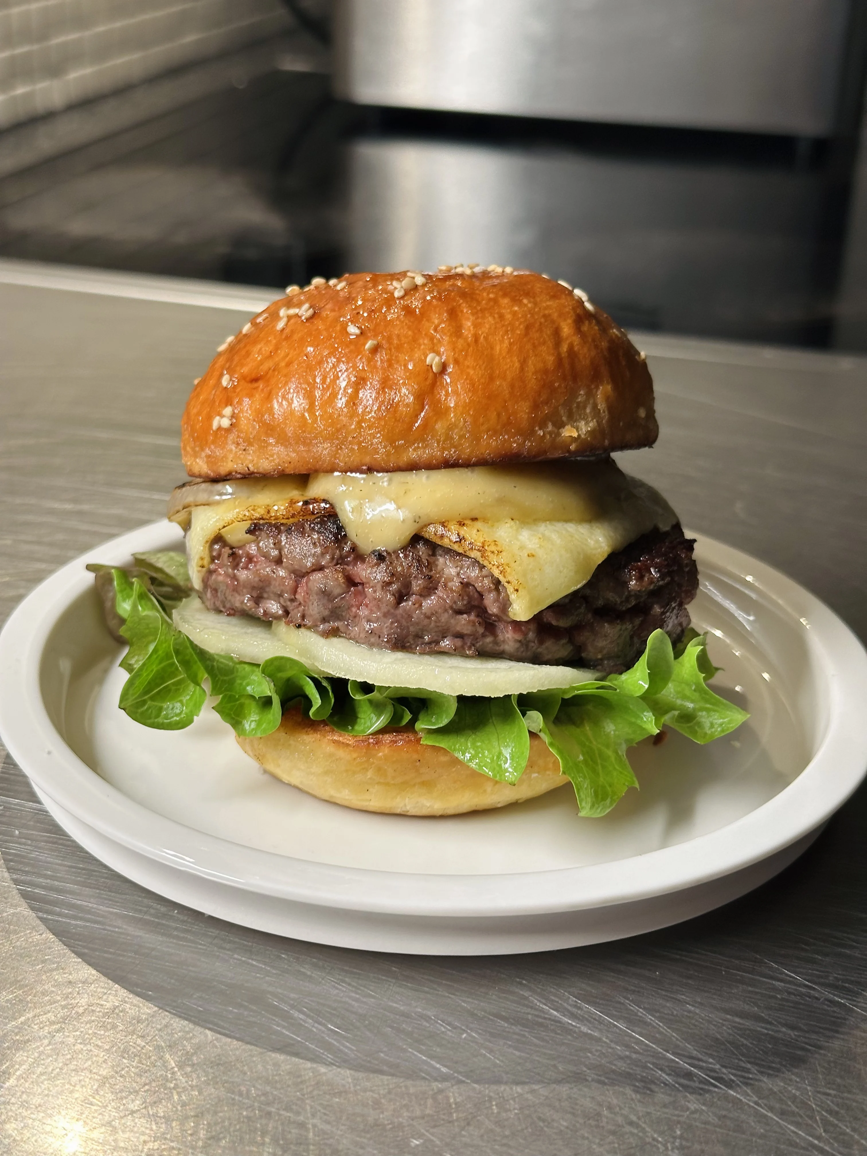 dry-aged-beef-burger-with-le-gruyere-aop-cheese-and-truffle-mayo